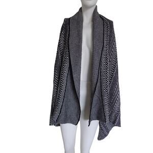 BB Dakota open front cardigan geometric size Small
